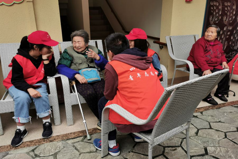 情寄老人,传递温暖—— 
